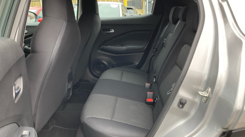 Nissan Juke 1.0 DiG-T Acenta Premium 5dr Petrol Hatchback